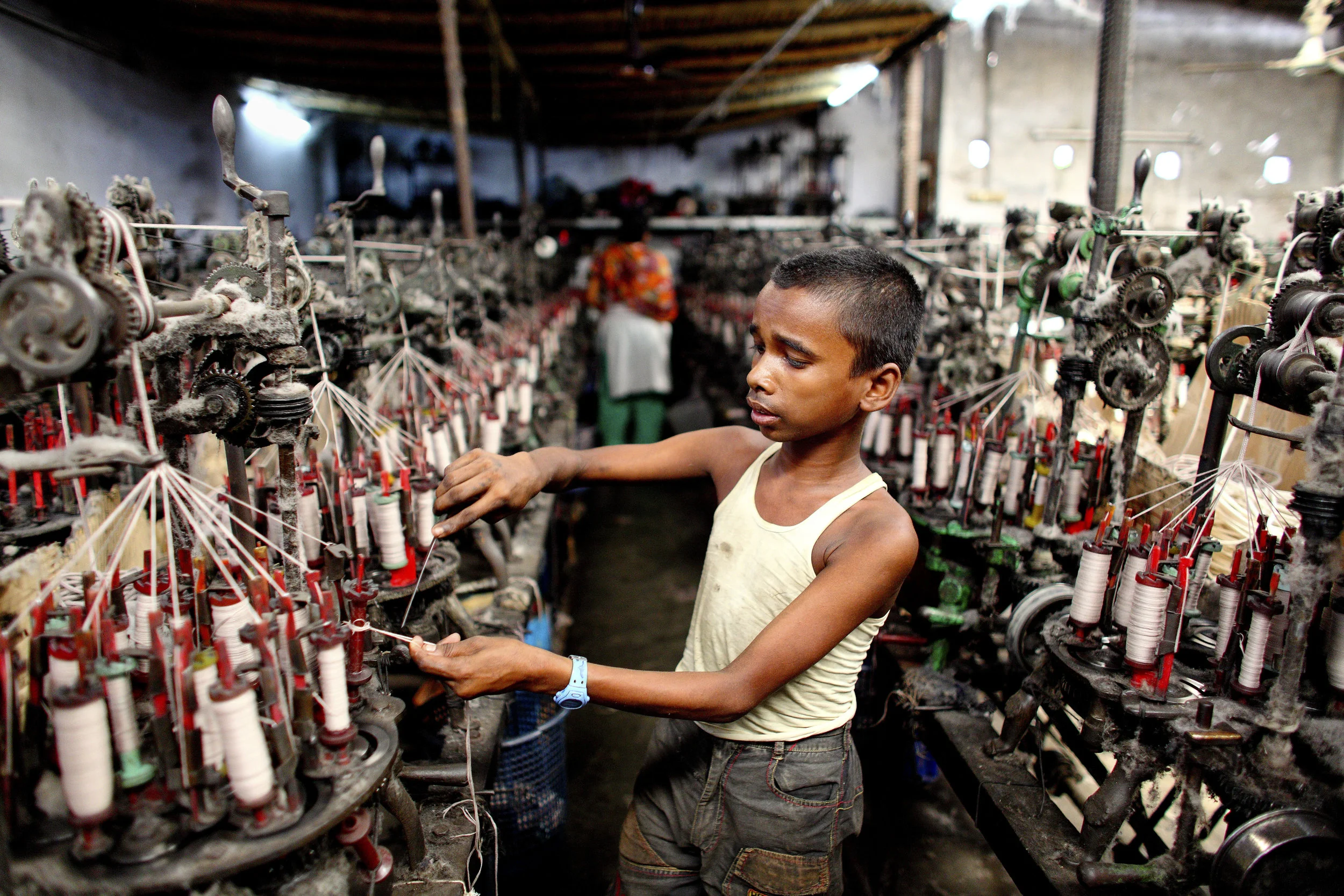 Child labor underpinning saspects of the fashion industry. Photo: Unicef