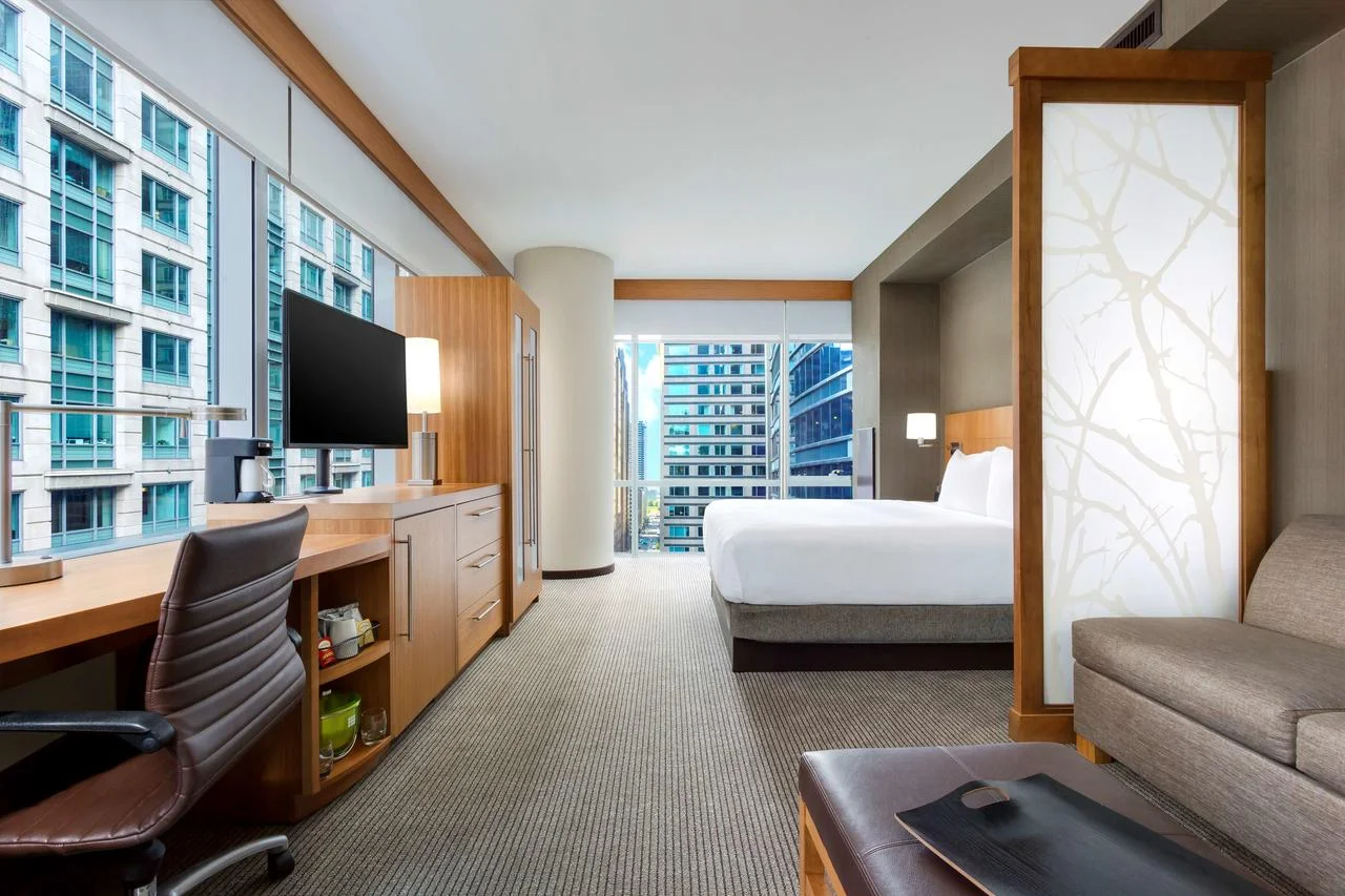 Hotels Near Union Station Chicago - Hyatt Place Chicago:Downtown - The Loop.jpg