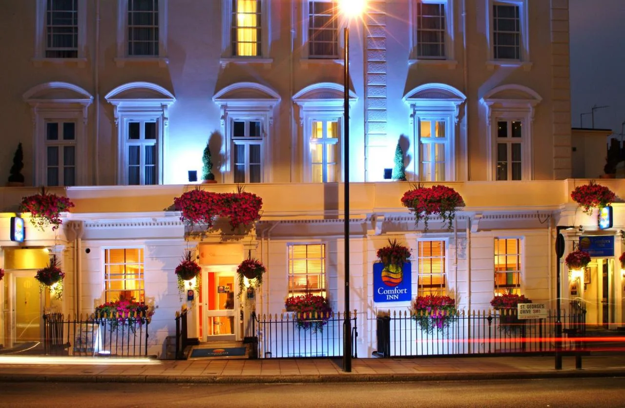 Hotels Near Victoria Station - Confort Inn Buckingham Palace Road.jpg