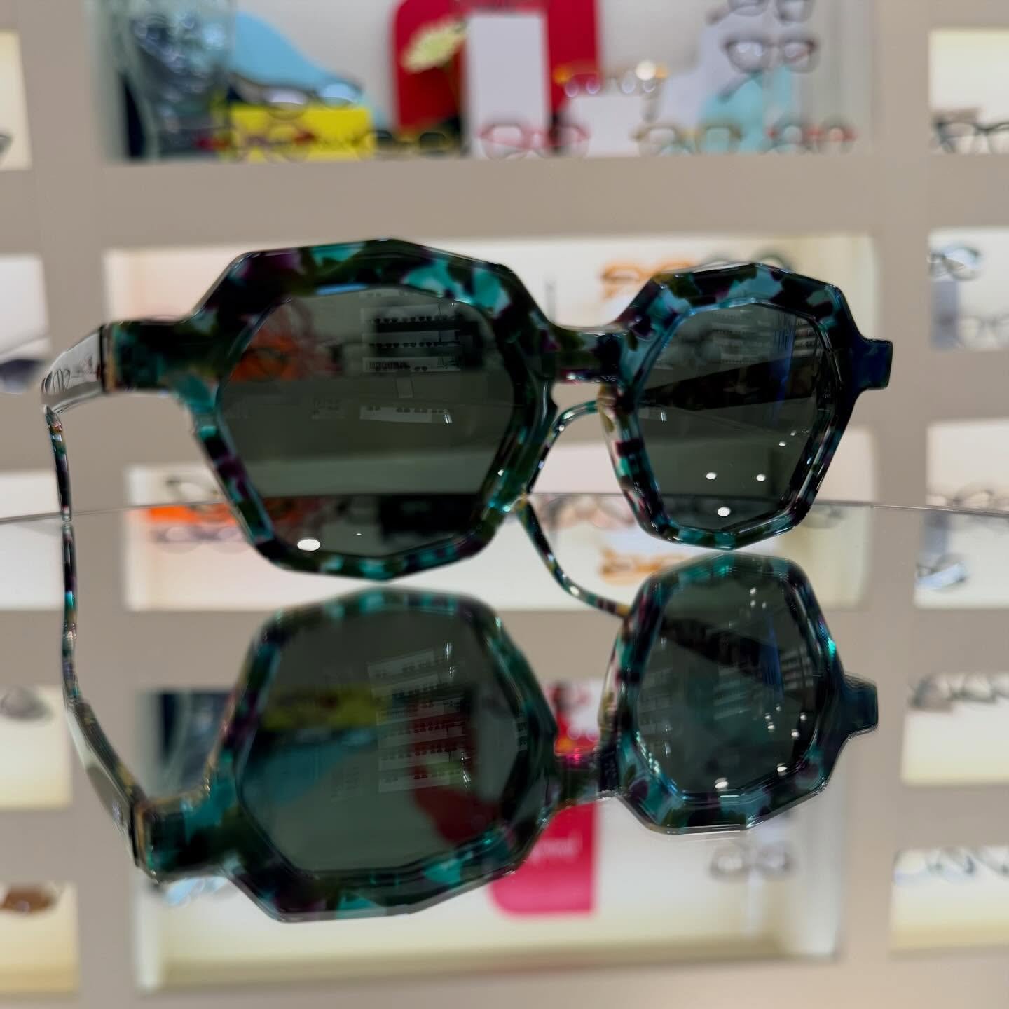 Brand new styles from Dabrach have arrived in Scarsdale. This independent line exemplifies what Eye Designs is all about. Handmade in Northern Italy, this line is available at just a handful of stores in the United States. They have a perfect petite 