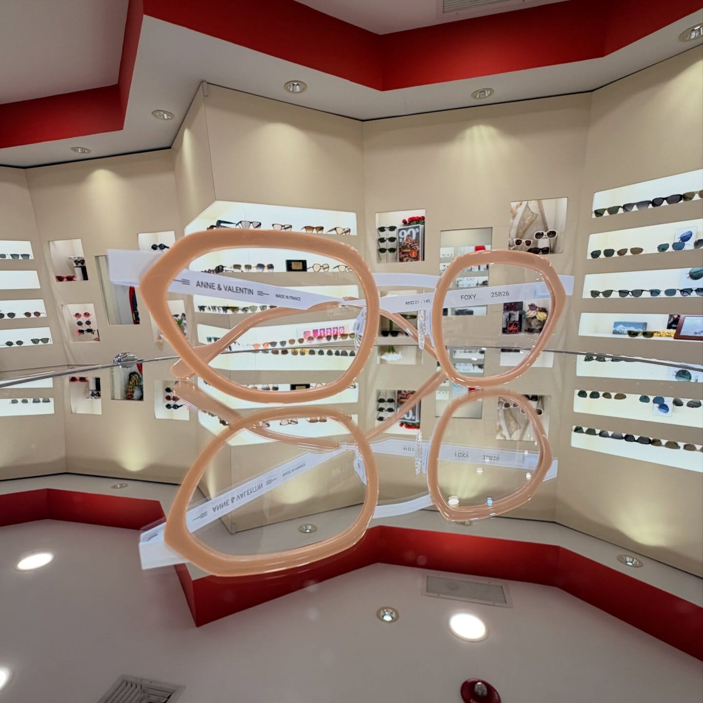 When we say we get new frames every day, we mean every day&hellip;in all three of our locations. This week featured a color refresh and new styles from Anne et Valentin in Armonk, Mamaroneck and Scarsdale! Come see what&rsquo;s new every single day a