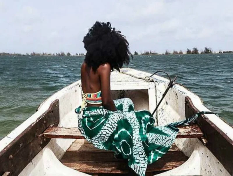 Cover_3_5_TravelAfrica_apif_spiritedpursuit.jpg