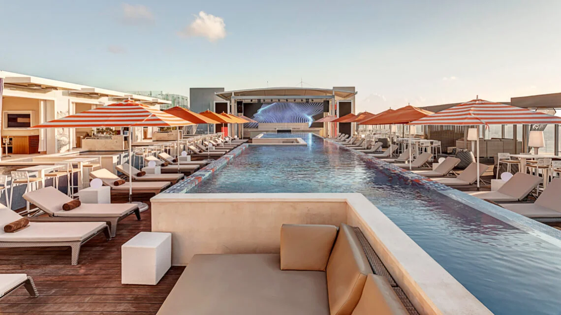 Chic Sky Bar.jpg