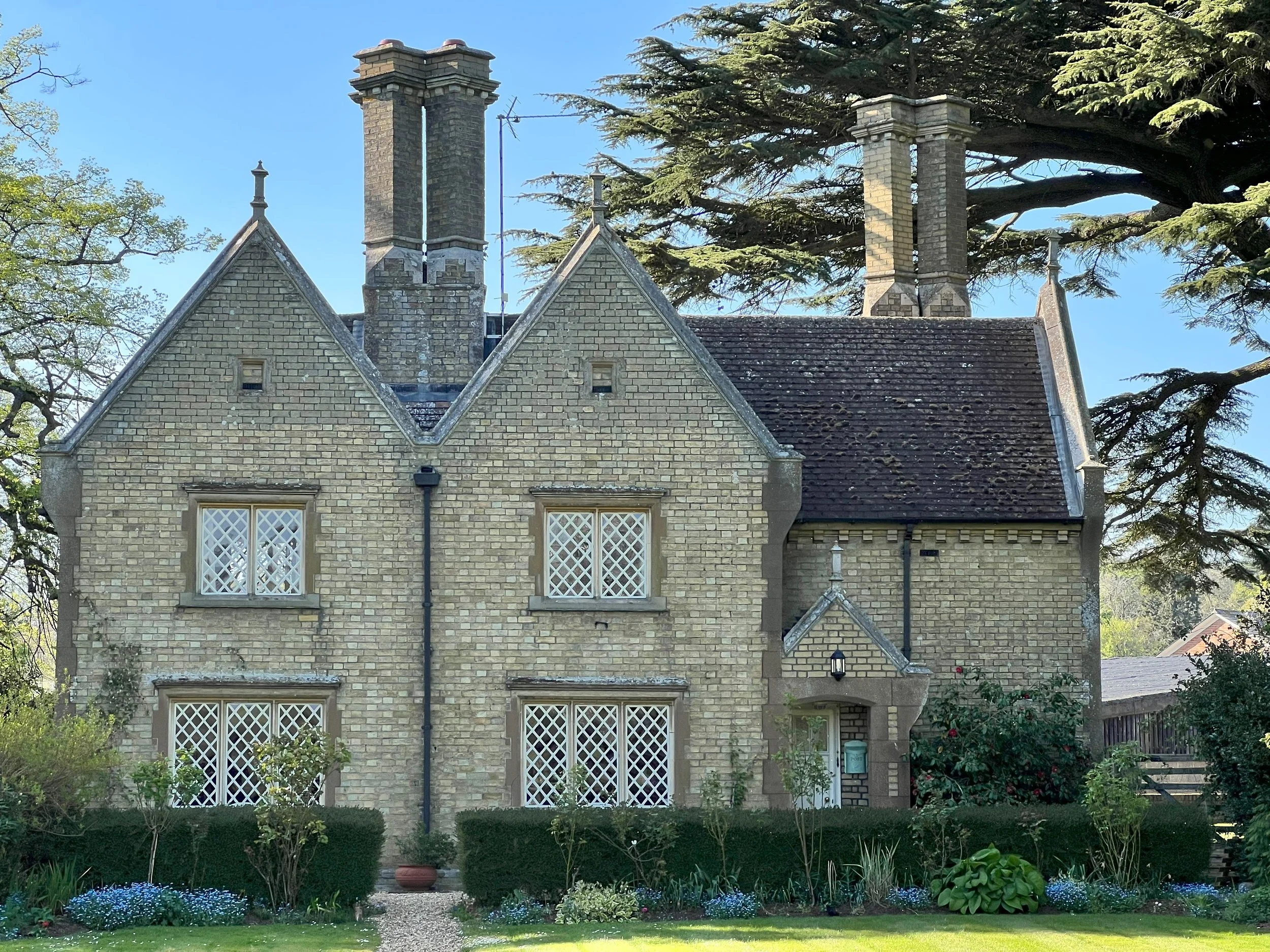 Charm-Safe Renovation™: Which Updates Build Charm — and Which Destroy It