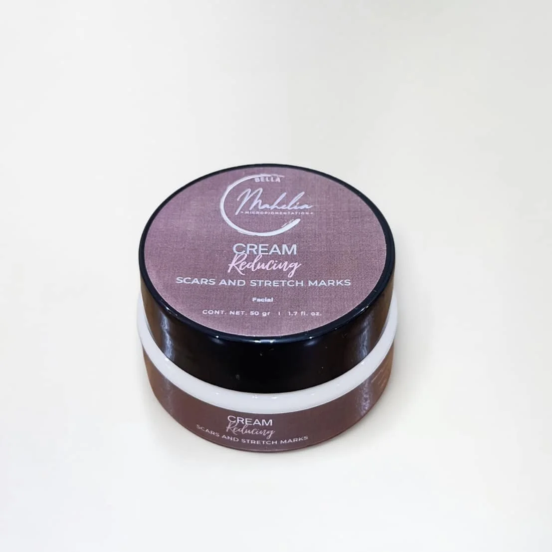 Facial Cream Reducing Scars and Stretch Marks