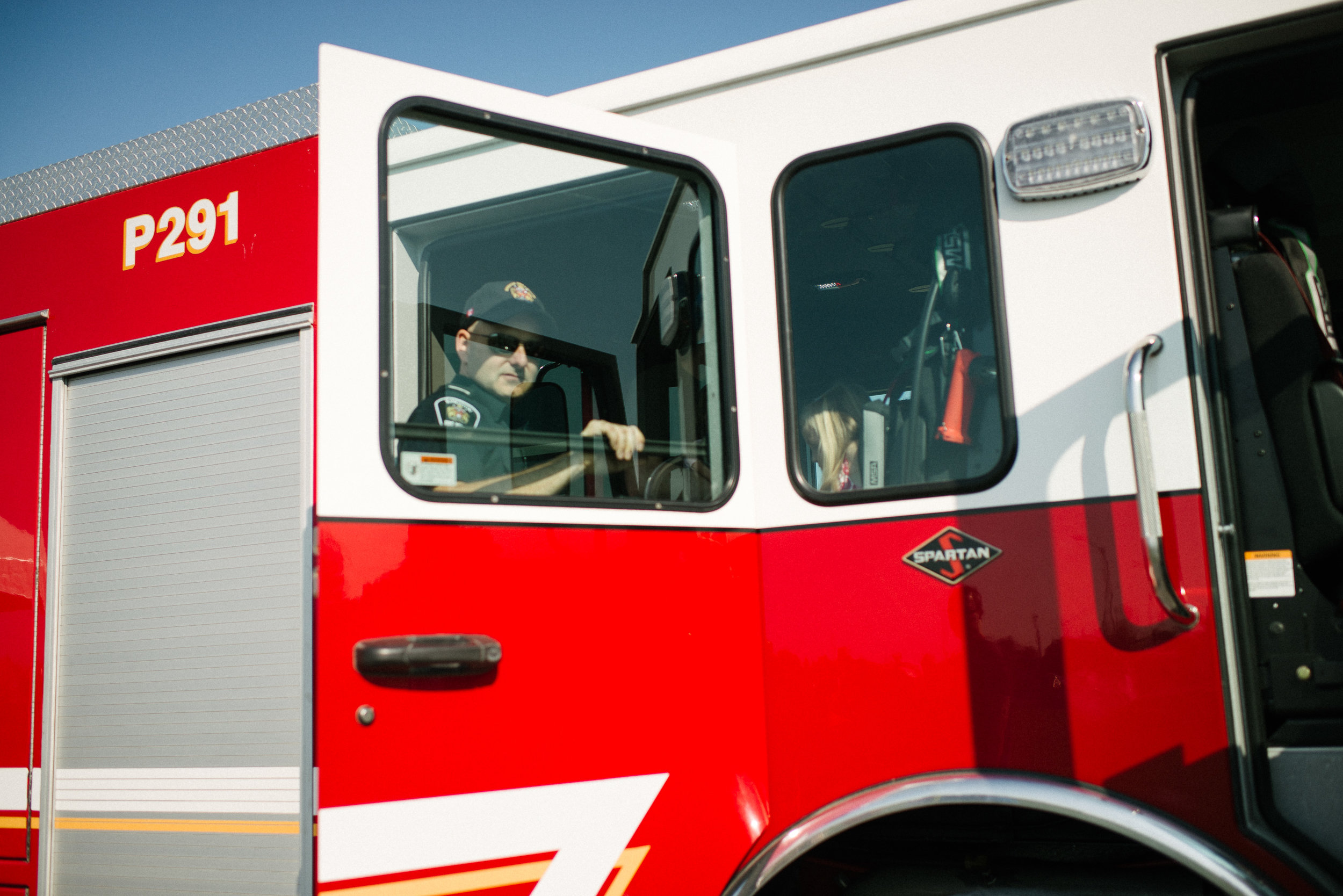 fire engine red family documentary photography-170923103255vm.jpg