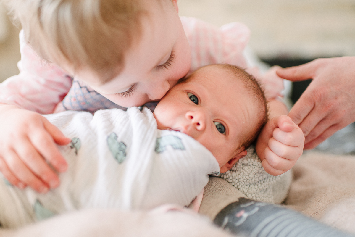 Kingston natural light family photographer