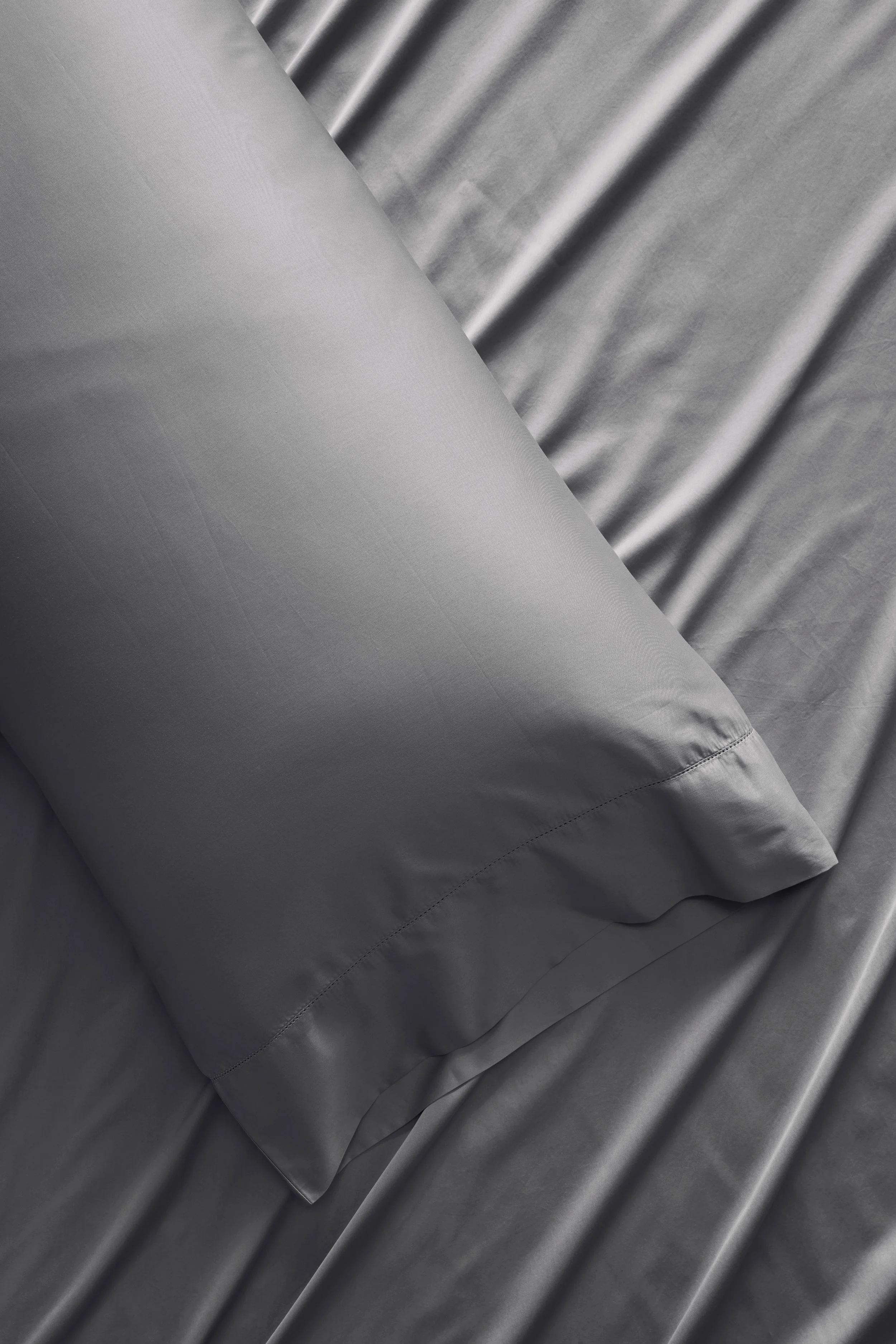 04102024_SUPIMA_CAMPAIGN_HARMON_BLUSTONE_HEROBED3_PILLOWCASE_FINAL_Site copy.jpg