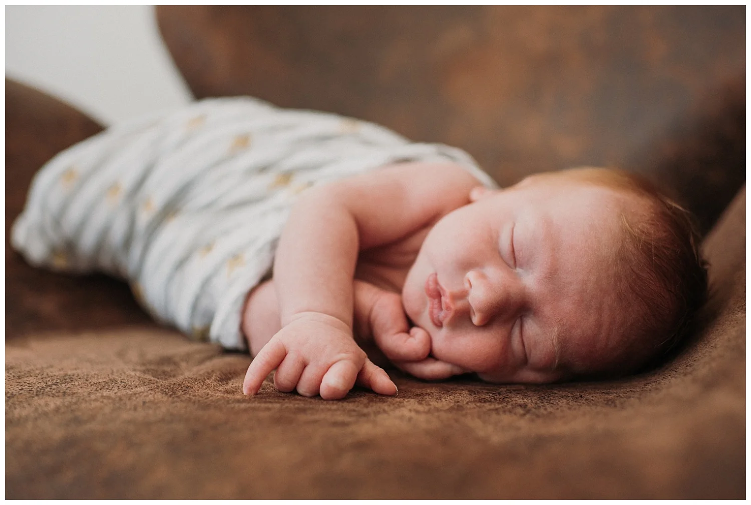 Milwaukee-Lake-Country-Newborn-Photographer (36).jpg