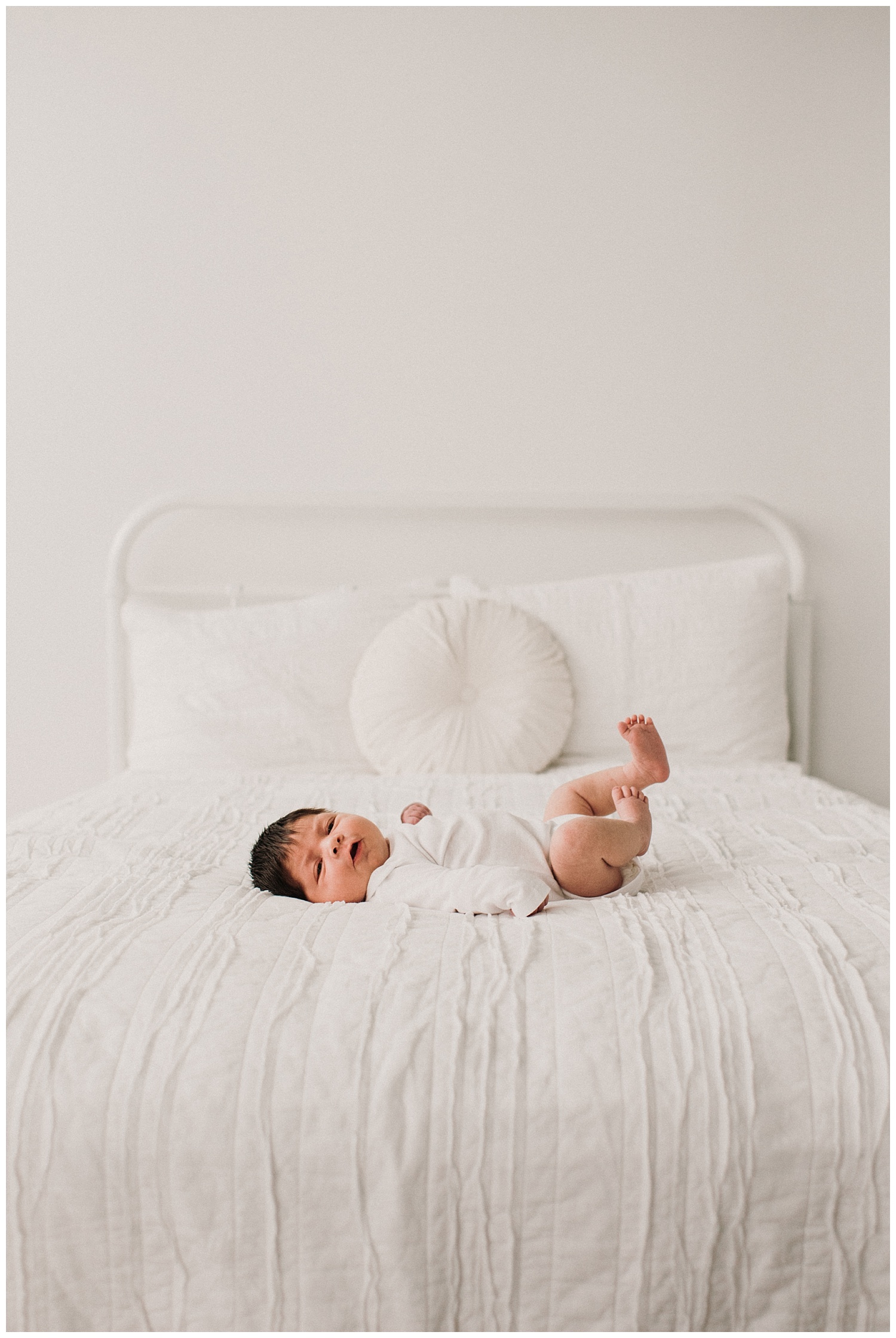 Milwaukee-newborn-photographer-2019 (26).jpg