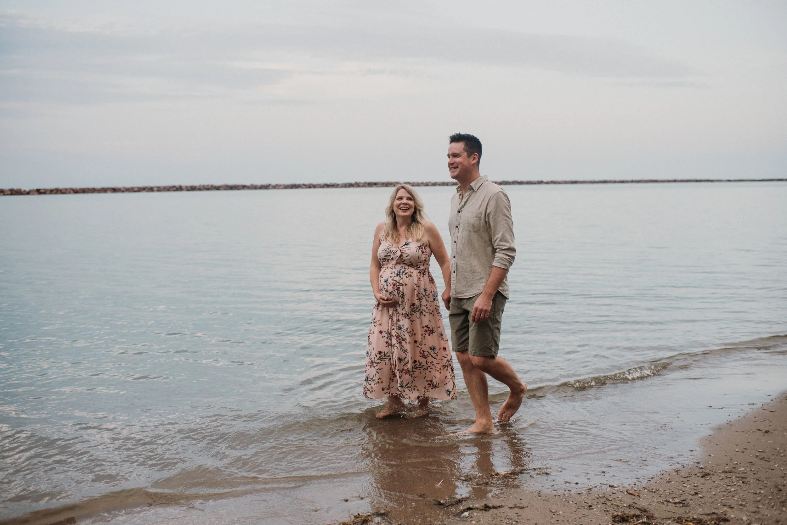 Karnes | Milwaukee Lakefront Maternity Session