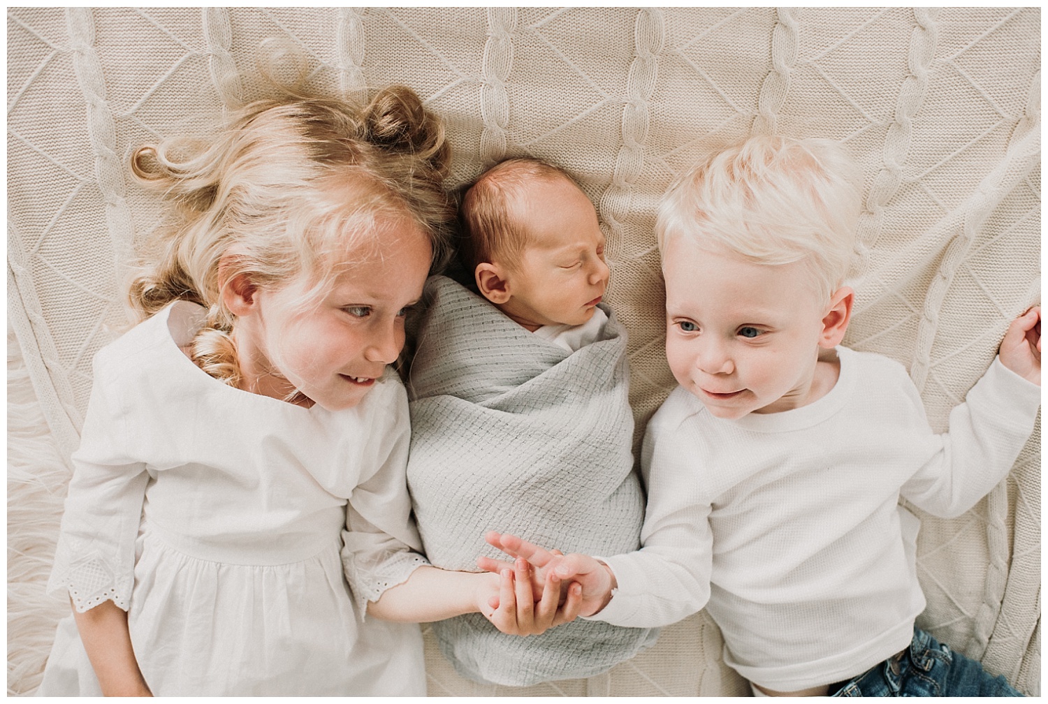 Milwaukee-newborn-photographer-studio-2019 (19).jpg