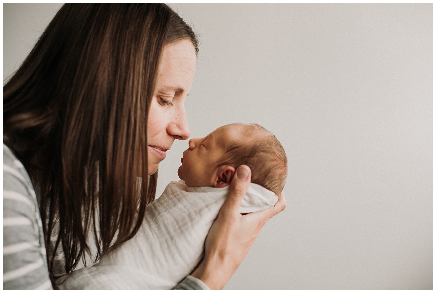 Milwaukee-newborn-photographer-studio-2019 (31).jpg