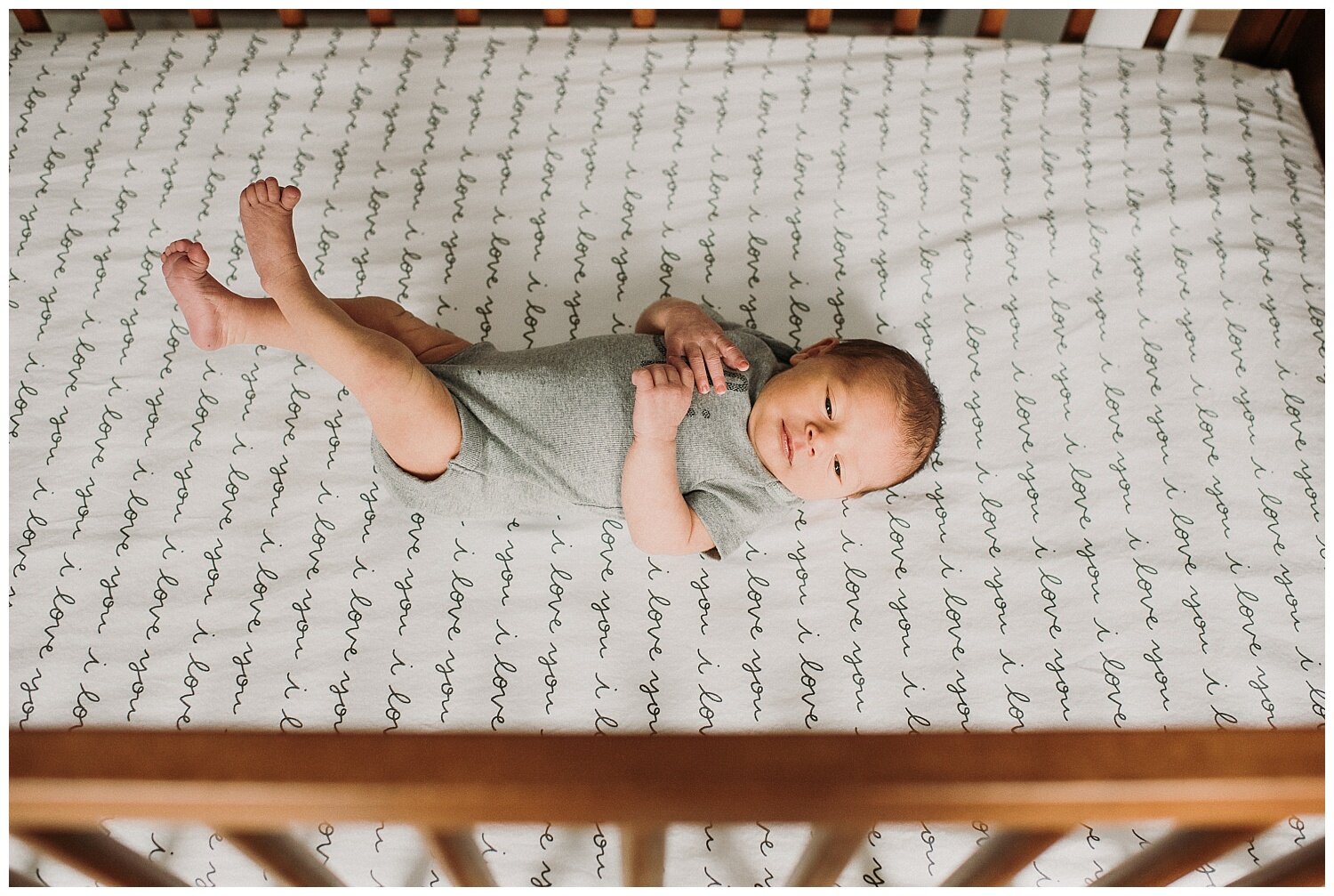 Milwaukee-newborn-photographer-2020 (18).jpg