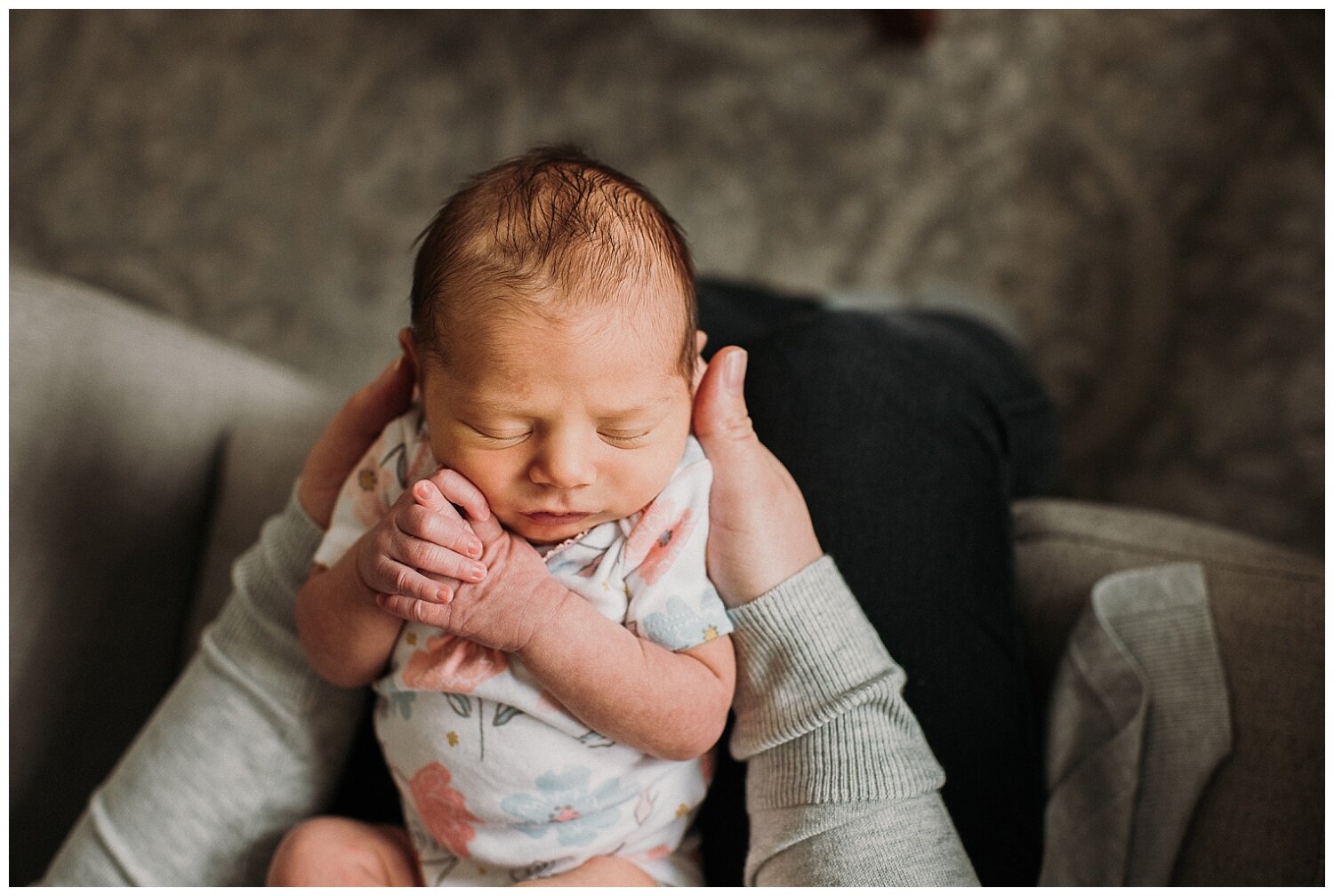 Milwaukee-newborn-photographer-2020 (28).jpg