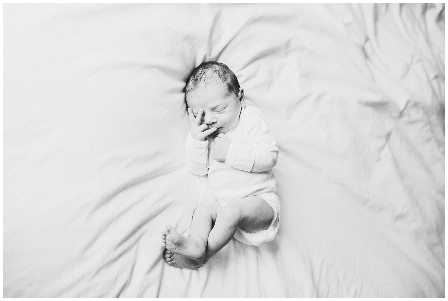 Milwaukee-newborn-photographer-2020 (42).jpg