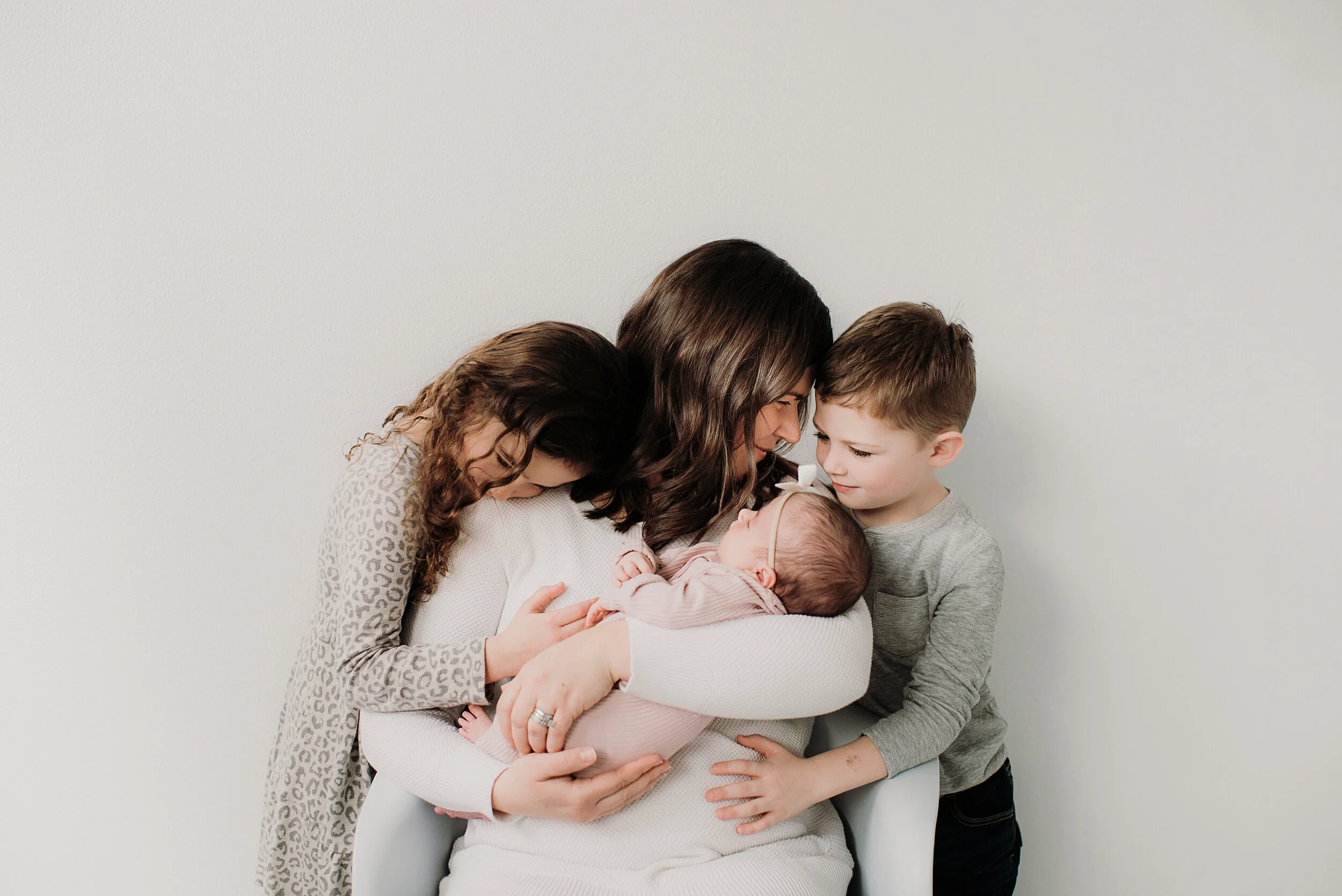 Why it is worth it to hire a newborn photographer!