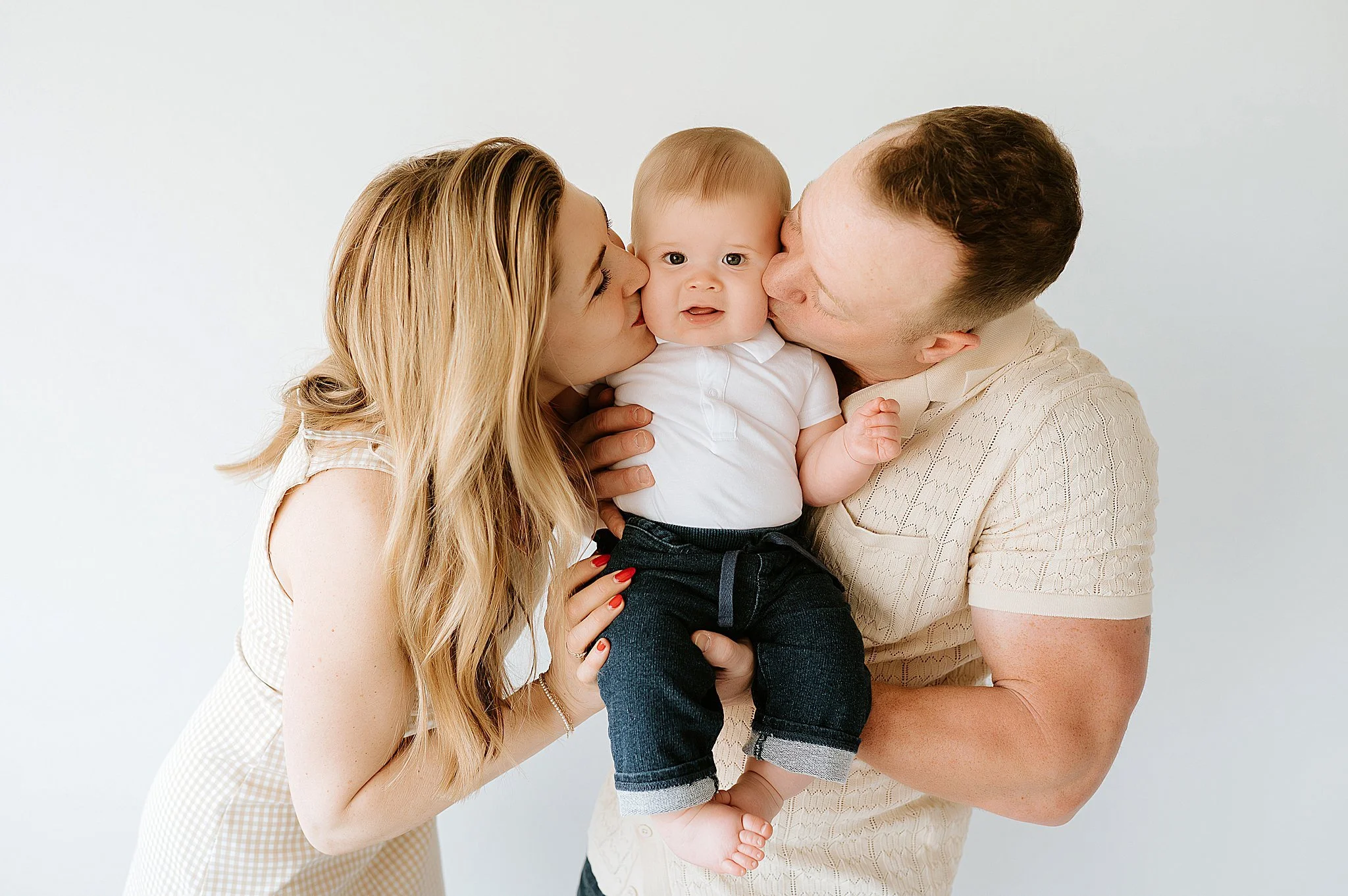 6 Month Baby Milestone Session | Waukesha Studio Family Photos