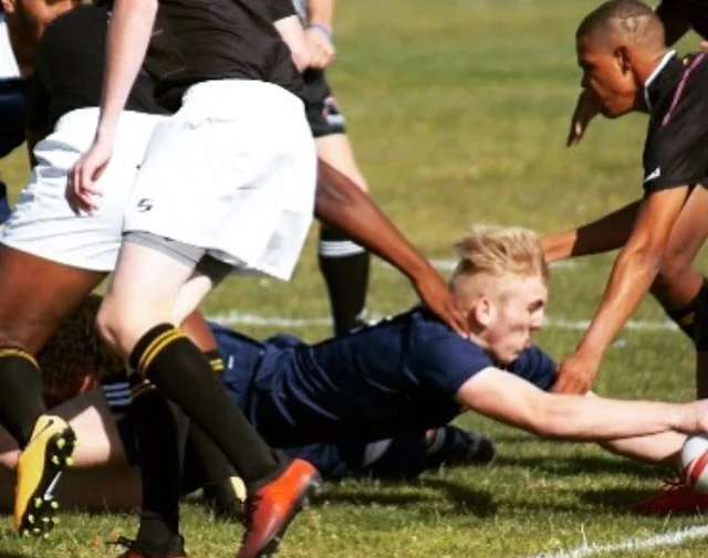 Alex Cleary diving for the try line