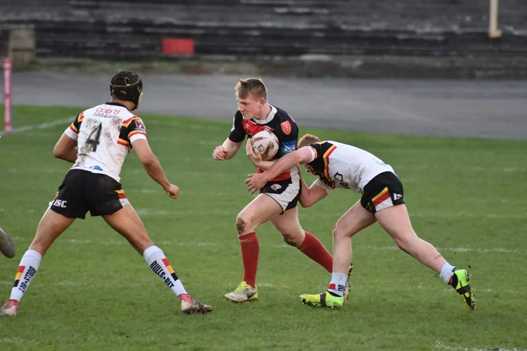 Leon Stewart (Centre) Playing against Bradford Bulls For COHA U16