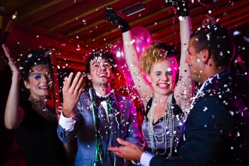 No, You Are Not A Loser For Being Single On New Year's Eve