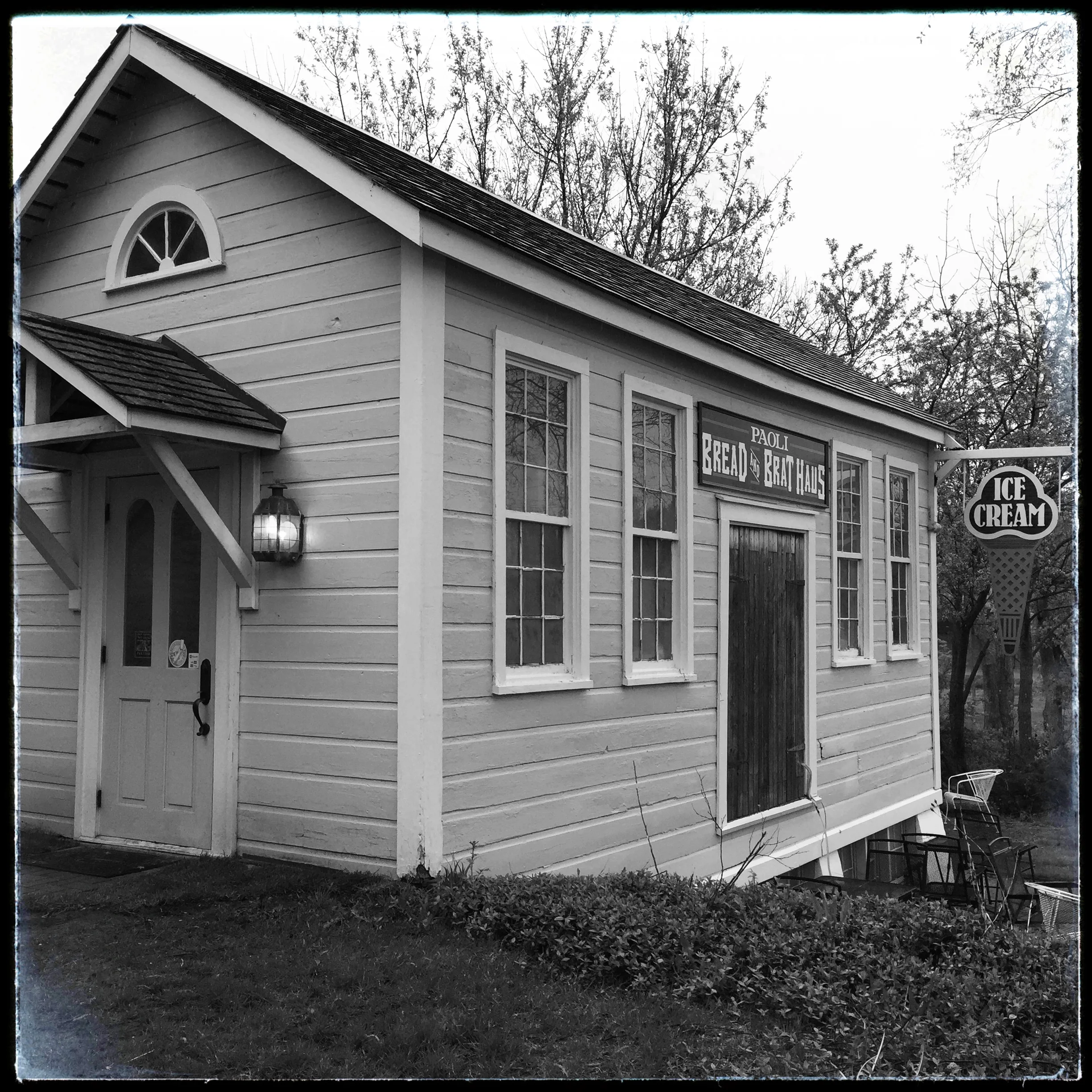Paoli Bread & Brat Haus 6890 Paoli Road