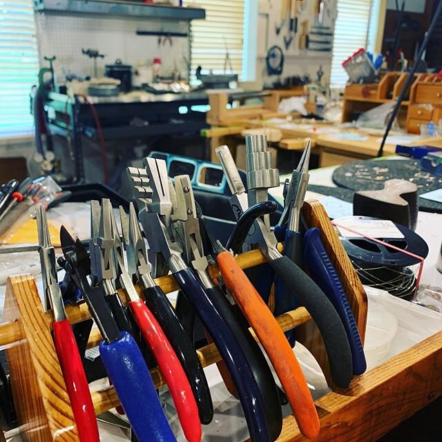 It&rsquo;s a rainy day in Paoli but we are here and trying to work on new pieces some custom work.  Open Friday until 5pm, Sat 10-5, and Sun 11-4.  #paoliroadmercantile #paoliroadmetalsmiths #artisianjewelry #discoverpaoli #paoliwi