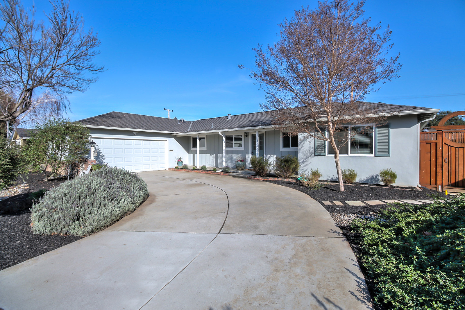 f8__1570_Phantom_Avenue_005_mls.jpg