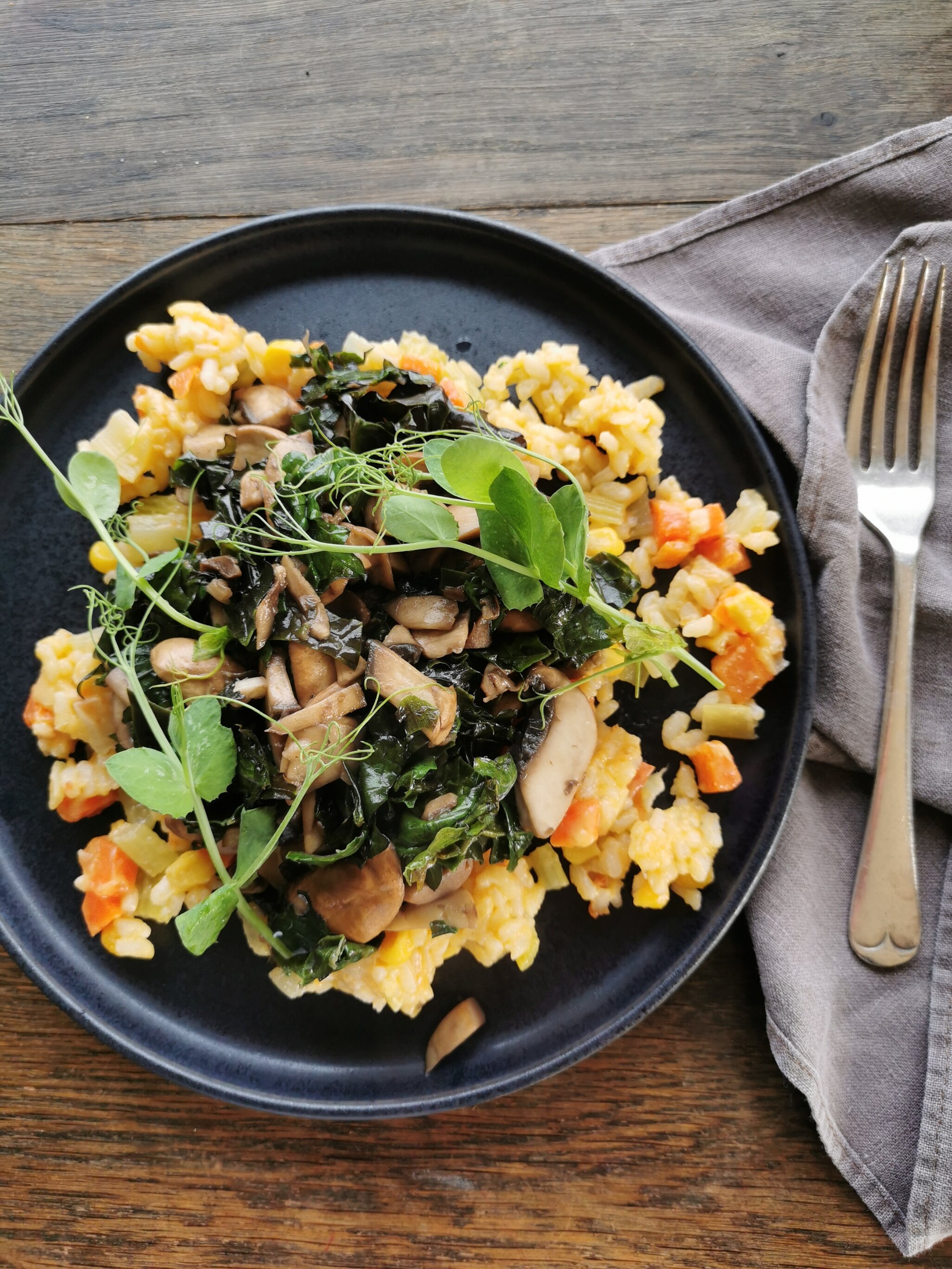 Risotto with kale and mushrooms