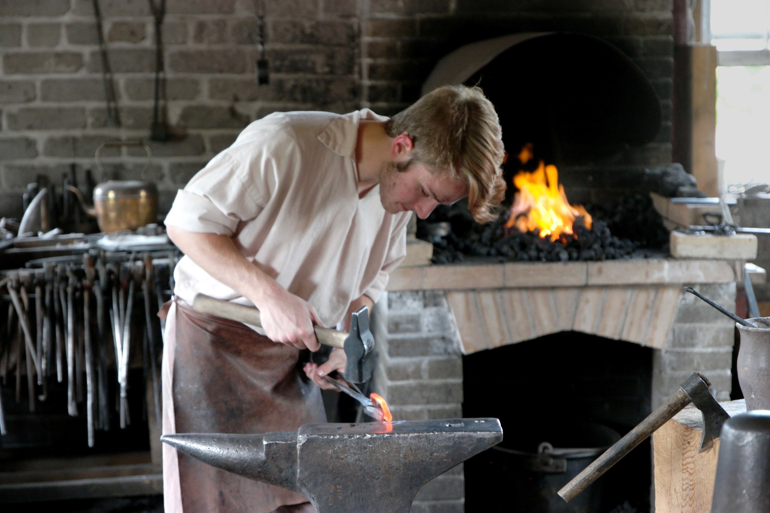 Blacksmithing Classes: See Why Touchstone is Best in PA – Around the World  L