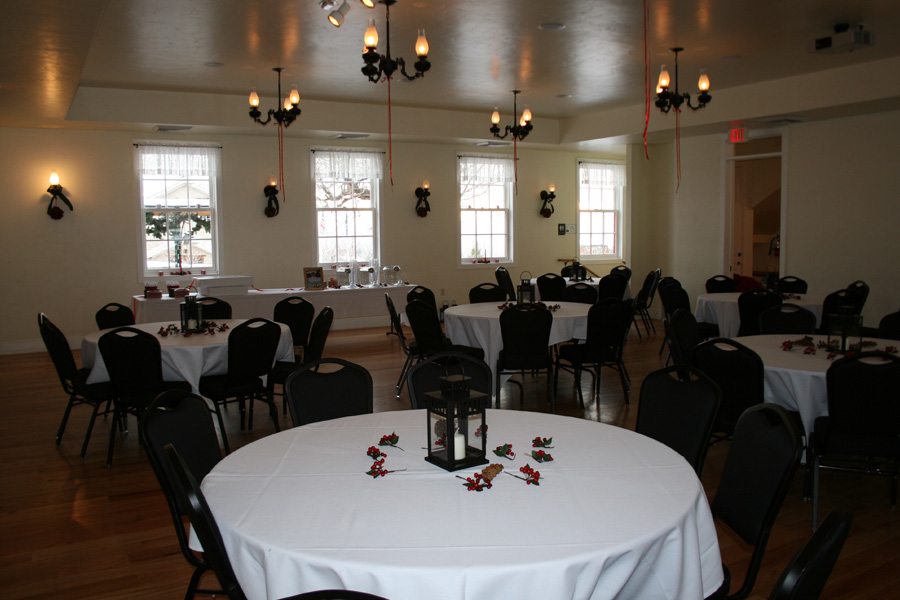 smoot-hall-interior-decorated-for-a-wedding-reception.jpg