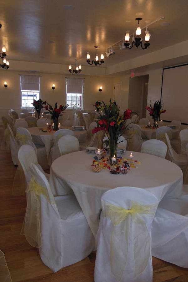 smoot-hall-interior-decorated-for-a-wedding-reception-4.jpg