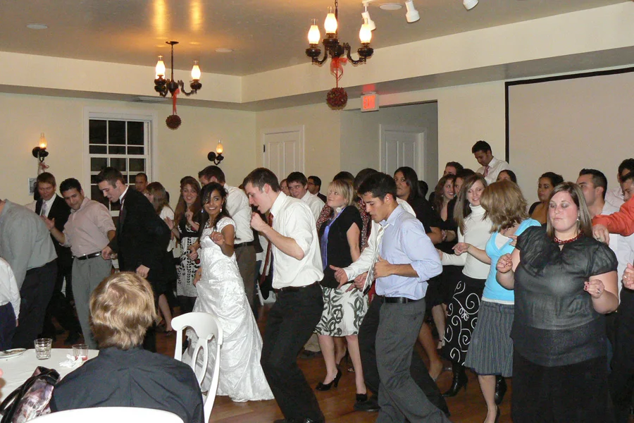 dancing-at-wedding-reception-smoot-hall.jpg