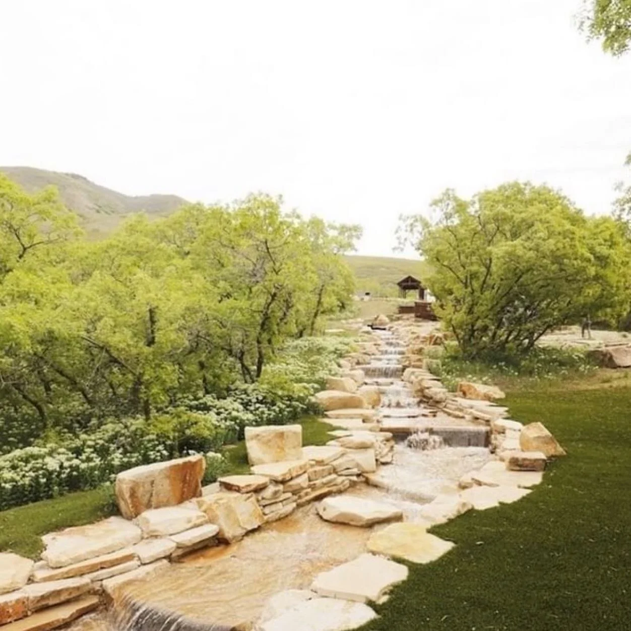 ☀️ Sunny days are our favorite 🫶🏻

#thisistheplace #utahgram #visitsaltlake #visitutah #utahfun #utahfamilyfun