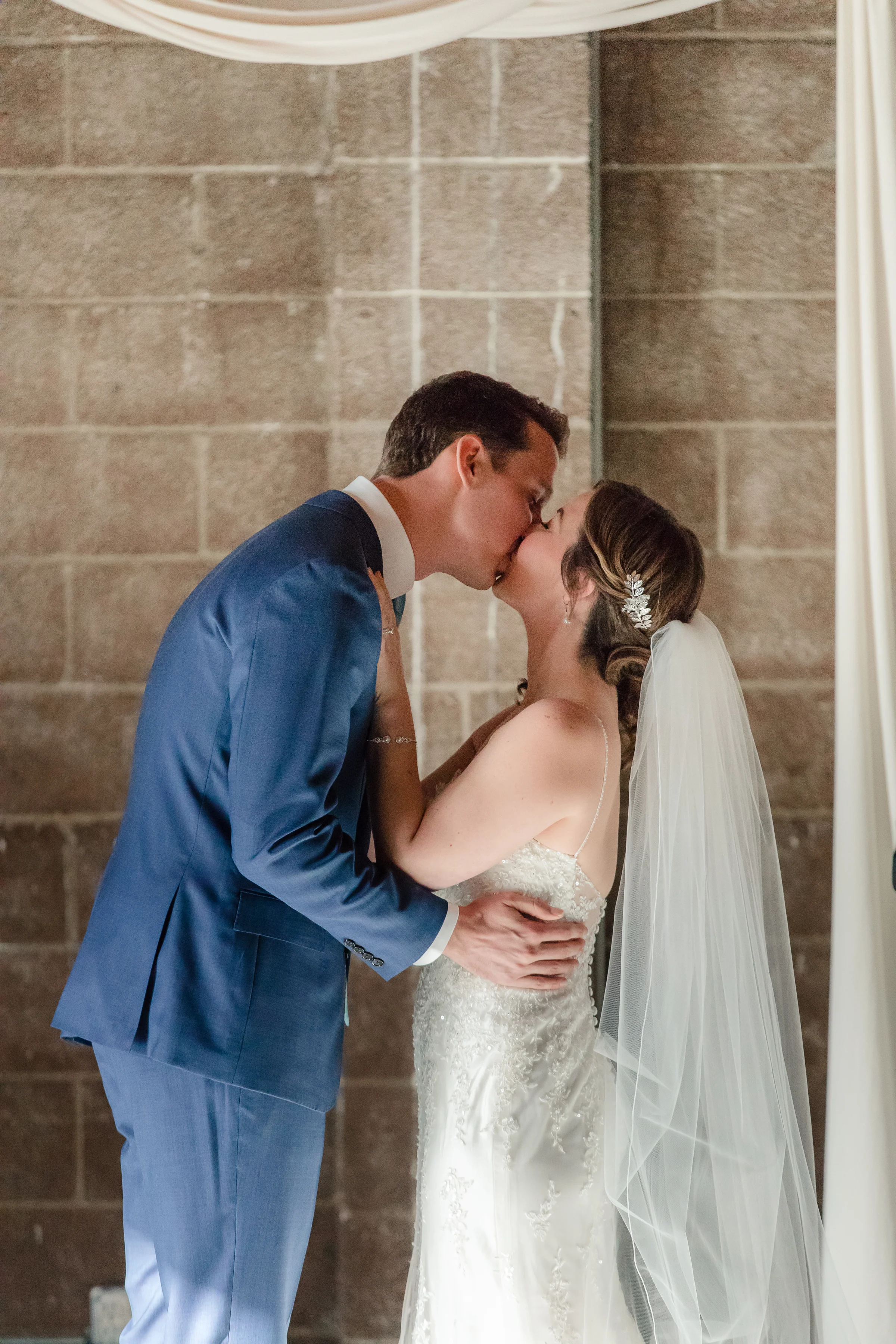 Smokey-Hollow-Studios-Wedding-Katherine-Kevin-00064.jpg