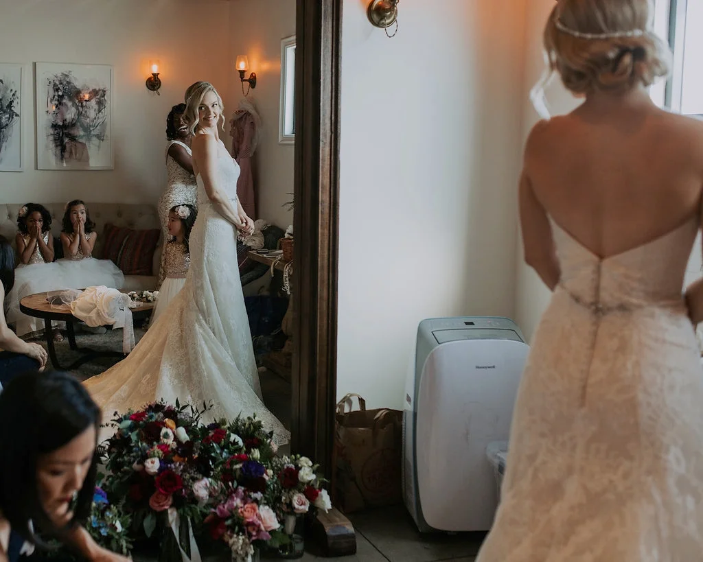 Taylors_Dress_bouquets.jpg