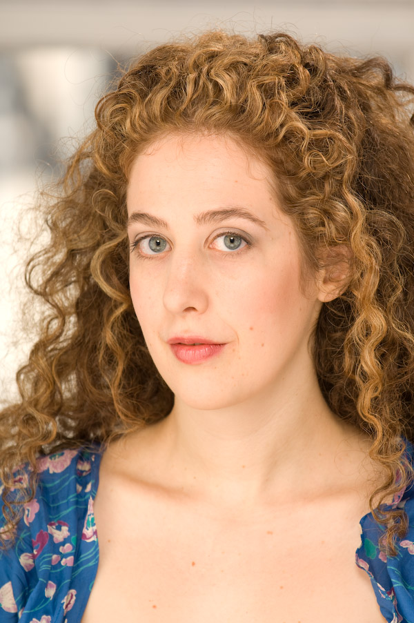sari headshot.jpg