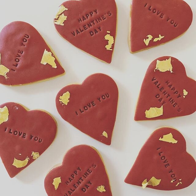 ❣️Valentines Day Cookies for someone special ❣️ #thesweetersidecakes #perthcookies #valentinesday