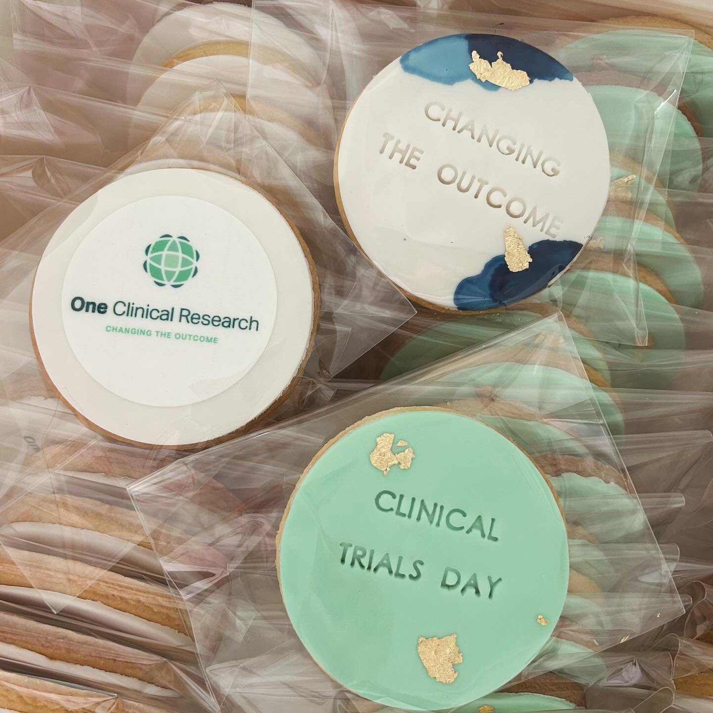 🤍 Enjoyed working from One Clinical Research last week to create these cookies for their employees &amp; clients! 🤍 #clinicalresearch #clinicaltrialswa #corporatesugarcookies #sugarcookiesperth #sugarcookies #perthbaking #supportlocal #acdn #acdnme