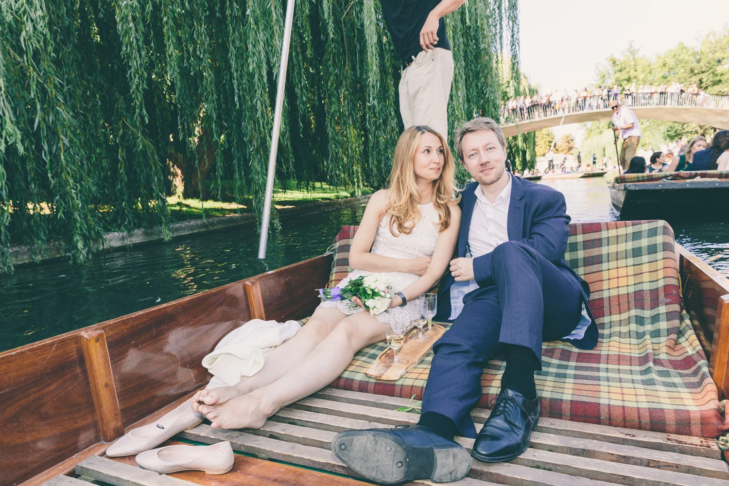 Cambridge wedding punting photography