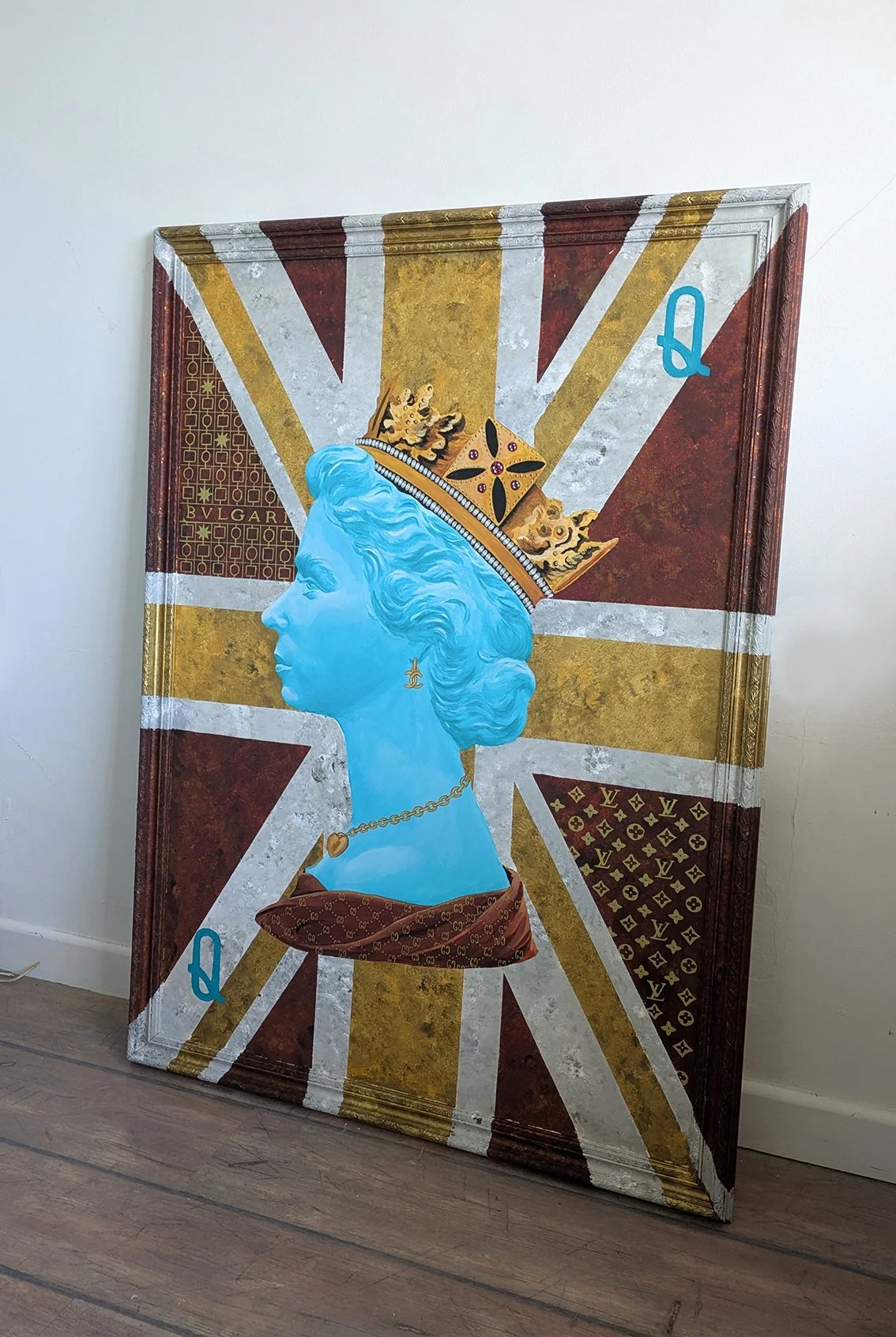 Ian Salmon Art - Queen of Bond Street - Queen Elizabeth II Embellished print