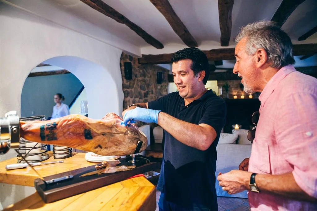 create-generate-hotel-la-escondida-food-Terry-Venables.jpg
