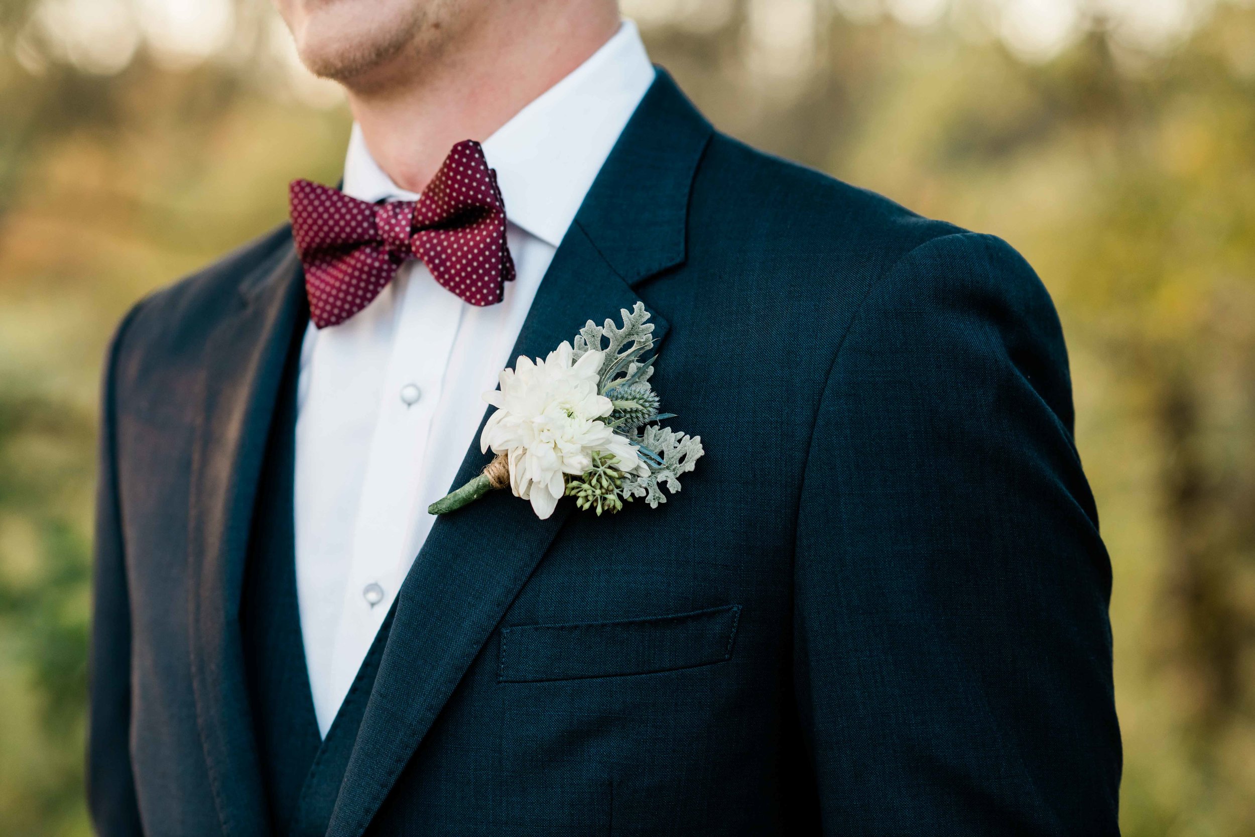 Groom's boutonnière