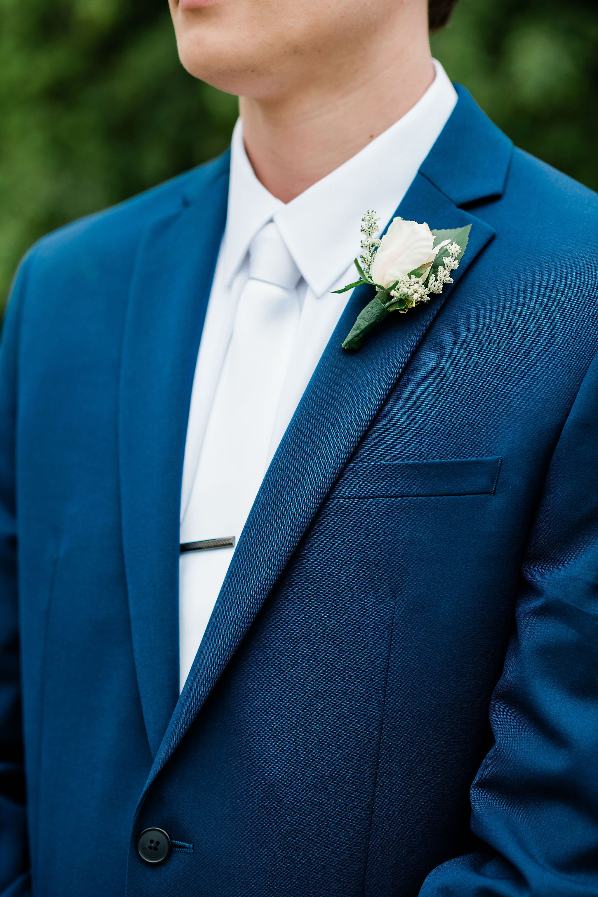 Groom's boutonniere 