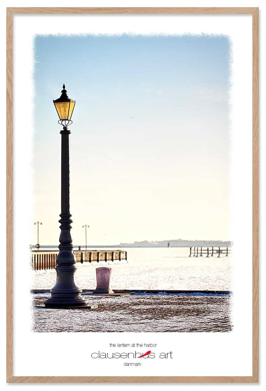 the-lantern-at-the-harbor-copy.jpg