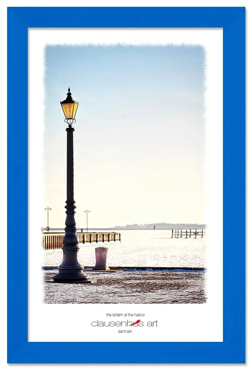 the-lantern-at-the-harbor-copy.jpg