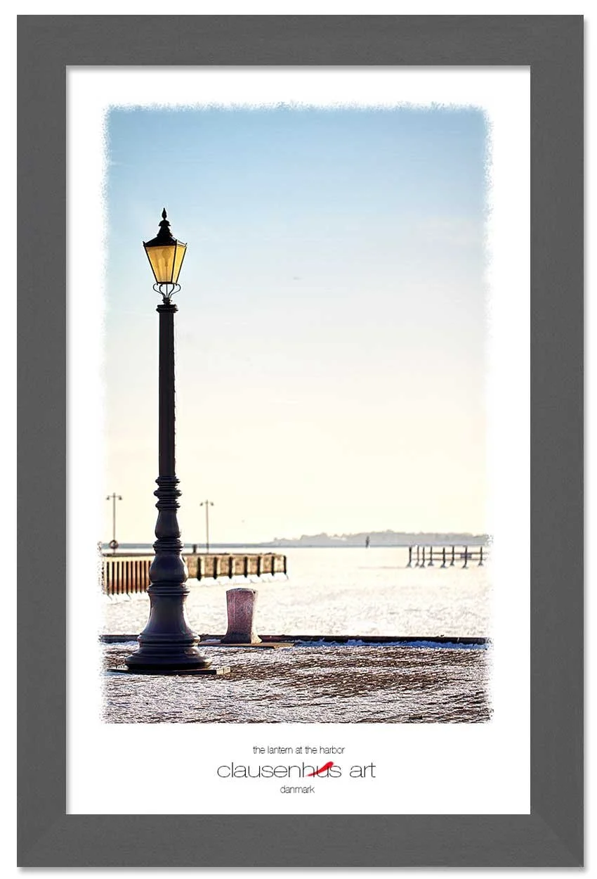 the-lantern-at-the-harbor-copy.jpg