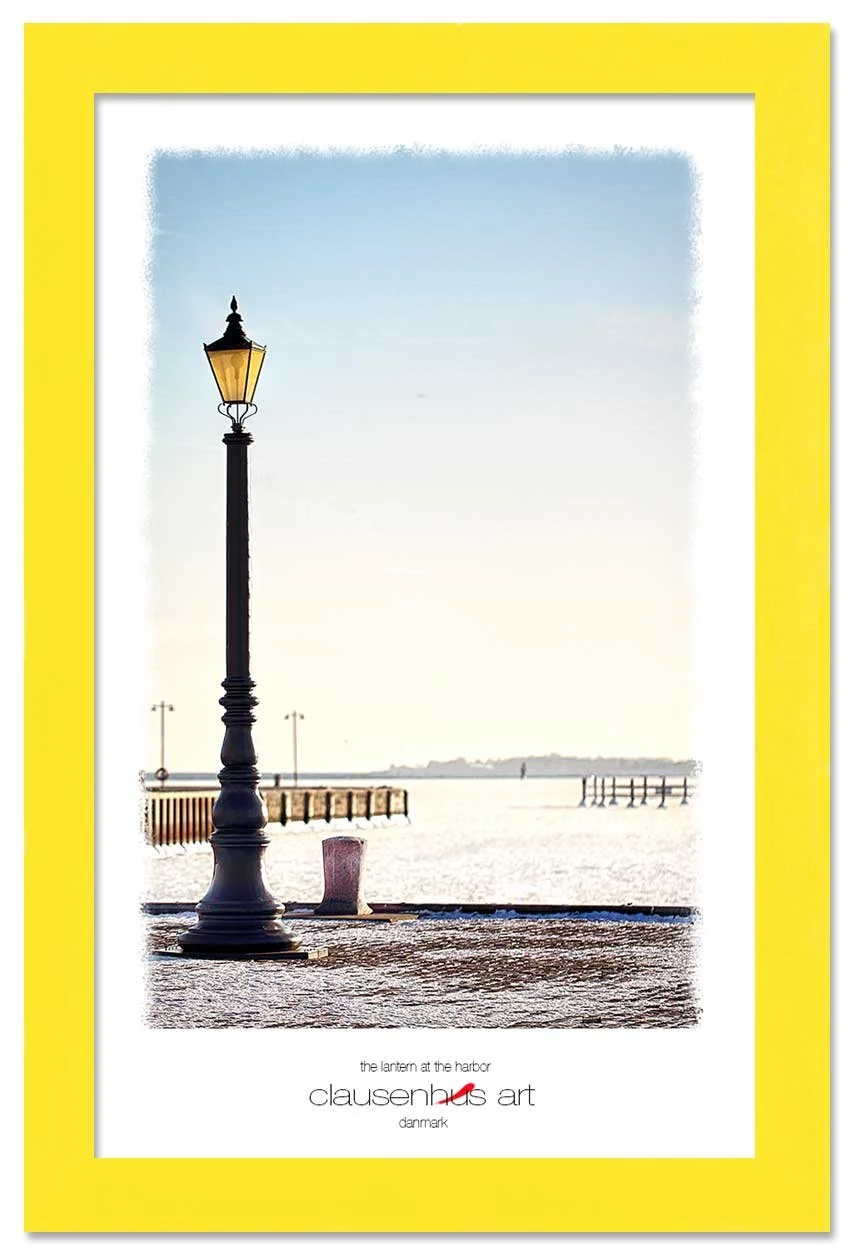the-lantern-at-the-harbor-copy.jpg
