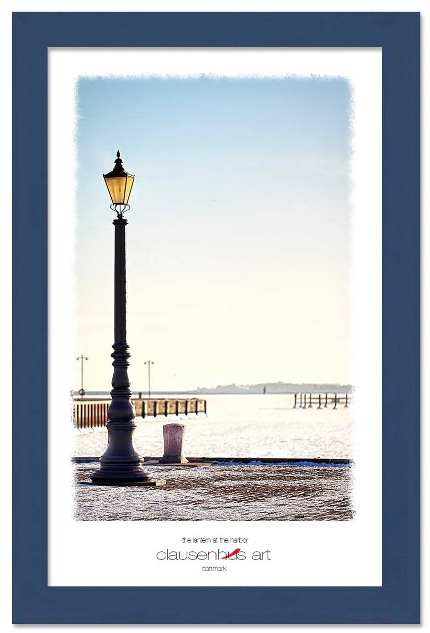 the-lantern-at-the-harbor-copy.jpg