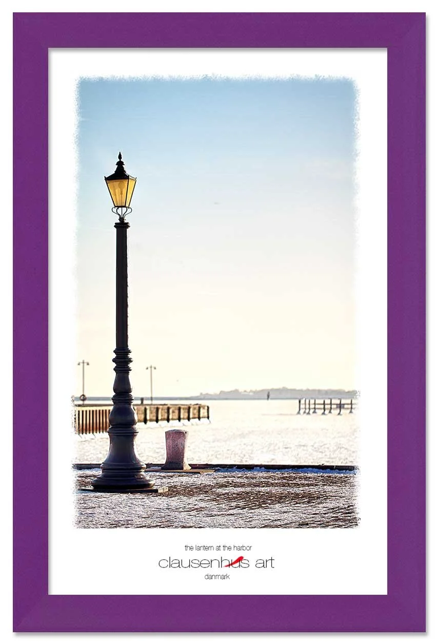 the-lantern-at-the-harbor-copy.jpg